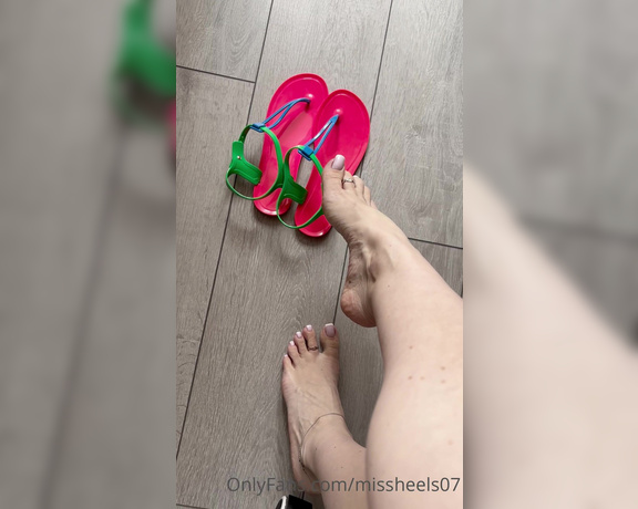 Miss Heels Lisa aka Missheels07 OnlyFans - My bright sandals