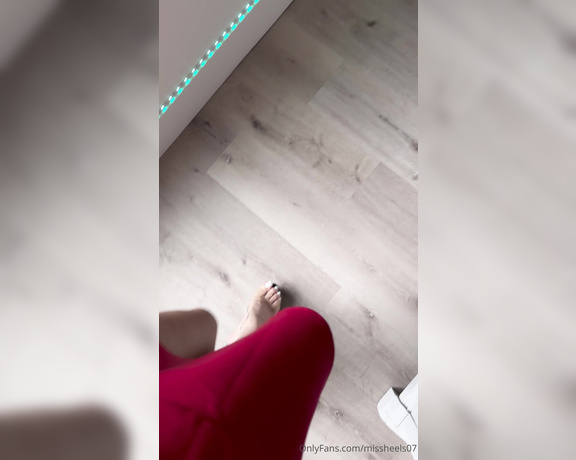 Miss Heels Lisa aka Missheels07 OnlyFans - Which mules do you like more