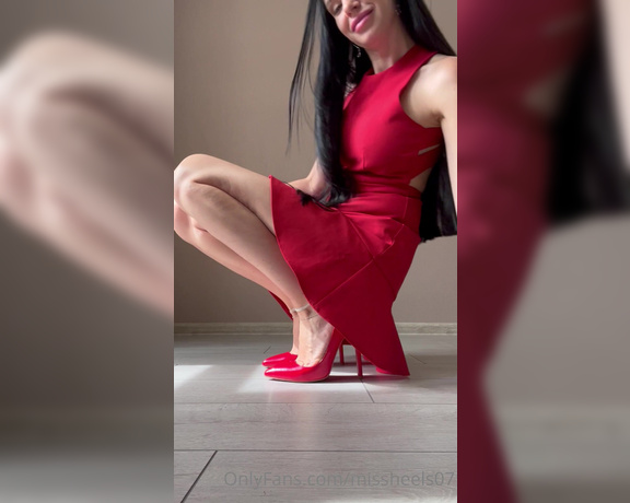 Miss Heels Lisa aka Missheels07 OnlyFans - Lady in red