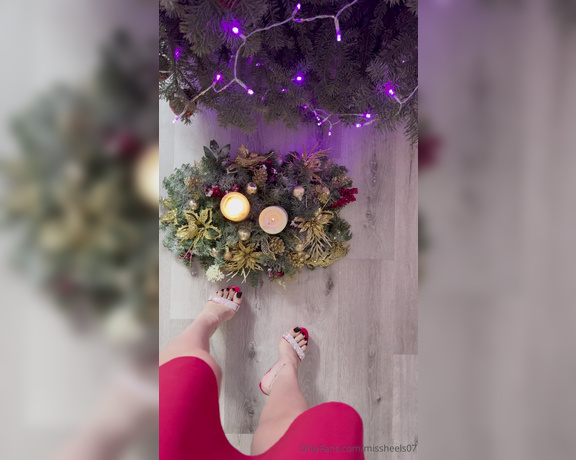 Miss Heels Lisa aka Missheels07 OnlyFans - Special beautiful Christmas video