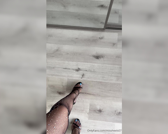 Miss Heels Lisa aka Missheels07 OnlyFans - Missed my fishnets