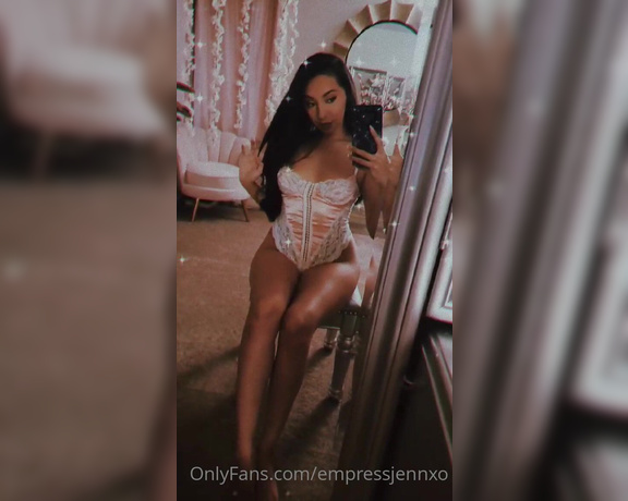 Empress Jennifer aka Empressjennxo OnlyFans Video 182