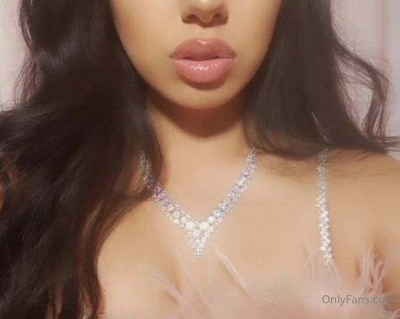 Empress Jennifer aka Empressjennxo OnlyFans - Slurp lick gulp