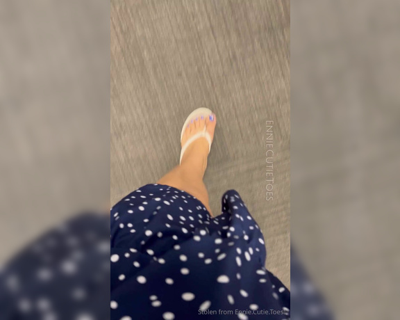 Ennie’s Toes and Soles aka Enniestoes OnlyFans - Hi sweet boy Walk with me to my doctor’s office Walk with me so I can tease you endlessly with the