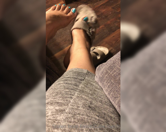 Ennie’s Toes and Soles aka Enniestoes OnlyFans - I don’t want to hear that you like feet I don’t want to hear that feet are pretty I want to hear