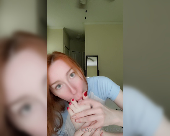 Goddess Lindsay aka Goddesslindsay OnlyFans - A quick morning self worship (and spread ) Im glad I sucked my toes before my shower because 1