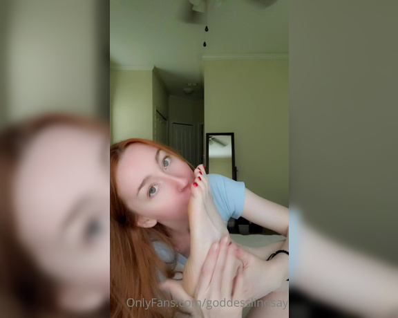 Goddess Lindsay aka Goddesslindsay OnlyFans - A quick morning self worship (and spread ) Im glad I sucked my toes before my shower because 1