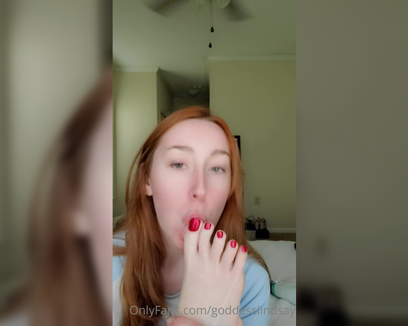 Goddess Lindsay aka Goddesslindsay OnlyFans - A quick morning self worship (and spread ) Im glad I sucked my toes before my shower because 1