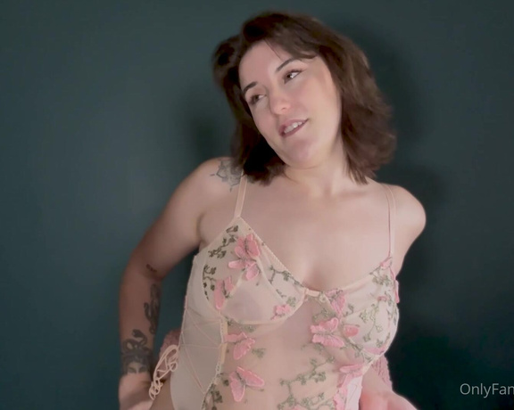 Kay aka Asmrkay OnlyFans - GIRL IN CLASS FLIRTS WITH YOU The naughty addition to all those youtube videos you see of the girl