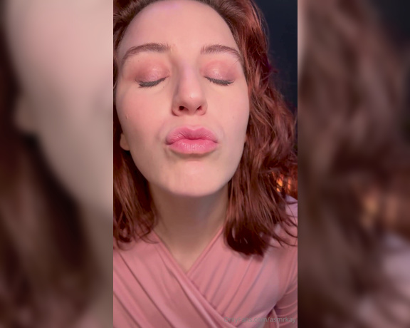 Kay aka Asmrkay OnlyFans - Kissing You ASMR