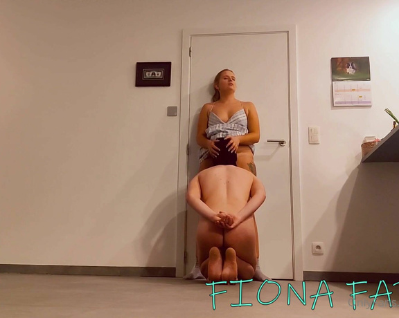 Fiona Fabel aka Fionafabel OnlyFans - Licking my pussy after a long day