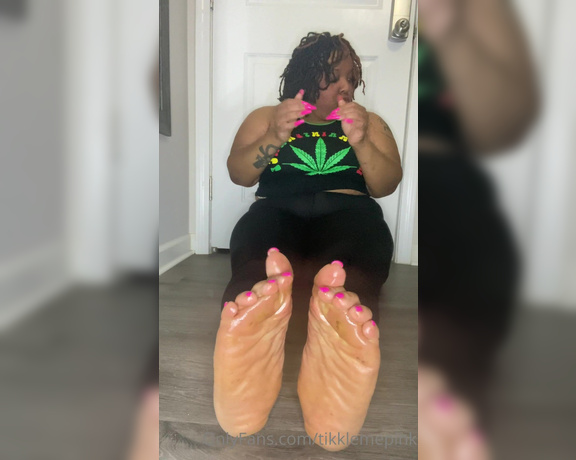 Goddess Pink aka Tikklemepink OnlyFans - Dirty Soles and Reggae Music