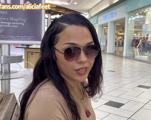 Alicia Feet Empire aka Aliciafeet OnlyFans - Mall Chic Showing Off Her Scandals