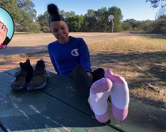 Alicia Feet Empire aka Aliciafeet OnlyFans - Great day at the park for FEET