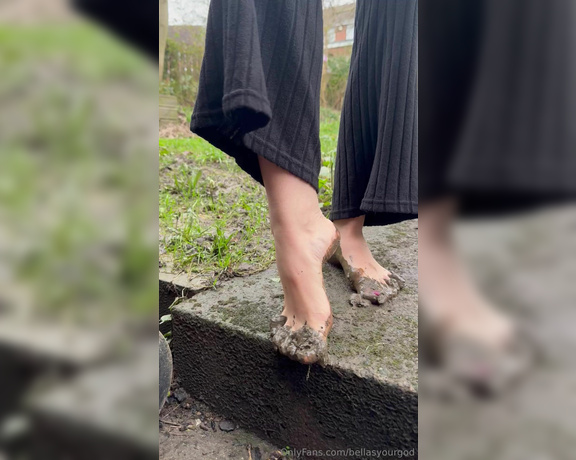 BellaYourgod aka Bellasyourgod OnlyFans - Playing out barefoot in the mud today