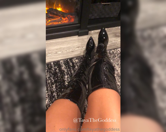 Goddess Taya aka Tayathegoddess Onlyfans - Goodnight bitches Filming a sexy custom clip in these on Sunday!