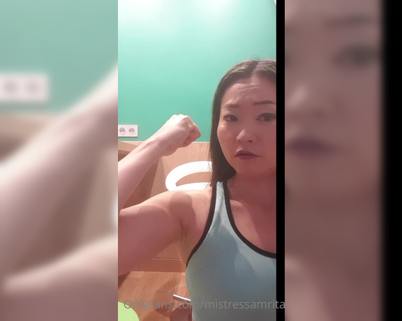 Mistress Amrita aka Mistressamrita OnlyFans - Enjoy exciting muscle worship JOI POV! You supposed to do all the house work but you were distracted
