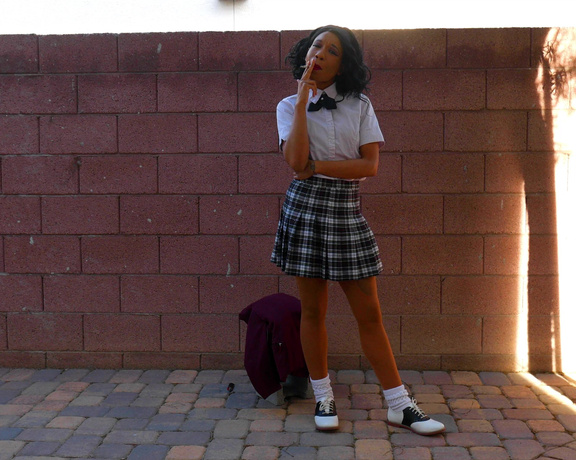 Cupcake SinClair - Cupcake SinClair - Smoking Schoolgirl- Outdoors Candid Classic Smoking (Сlips4sale)