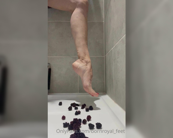 Bornroyal_feet aka Bornroyal_feet OnlyFans - Squeezing blackberries Would you lick my feet clean afterwards