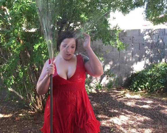 Mistress Kara aka Mistresskara OnlyFans - Here is the full Summertime Pussy vid, some of yall didnt get it in your inbox so Ill just