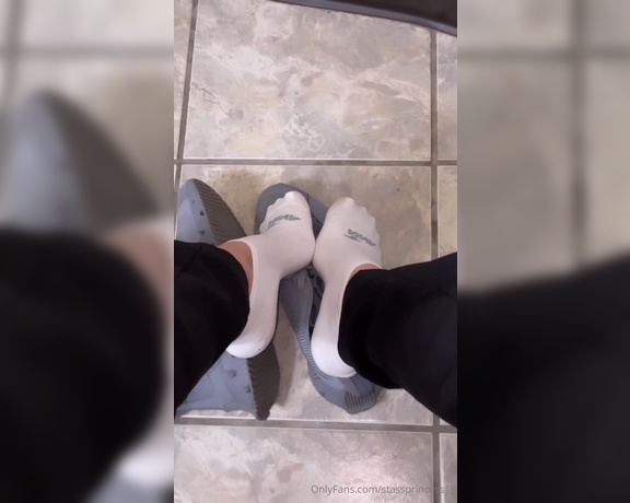 Stassprincess19 aka Stassprincess19 OnlyFans - Work socks for a little sock loser