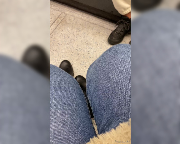 Anas_socks aka Anas_socks OnlyFans - Nothing can stop me from taking off my boots and showing you my sweaty socks on the train