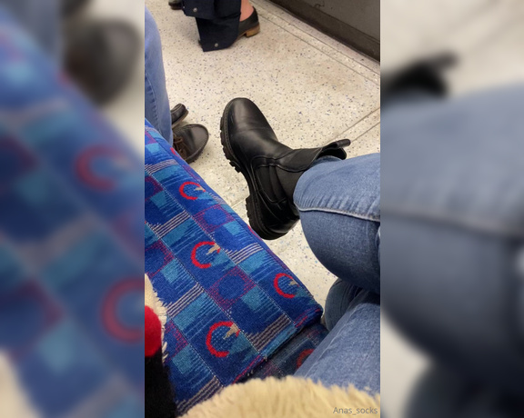 Anas_socks aka Anas_socks OnlyFans - Nothing can stop me from taking off my boots and showing you my sweaty socks on the train