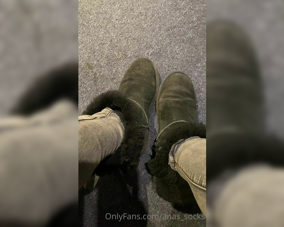 Anas_socks aka Anas_socks OnlyFans - Taking my Uggs off sweaty juicy soles