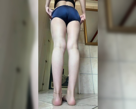 Footwife aka Foot_wife OnlyFans - I want you to watch me baby