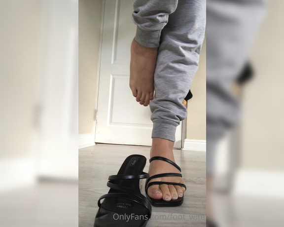 Footwife aka Foot_wife OnlyFans - Playing around with my heels