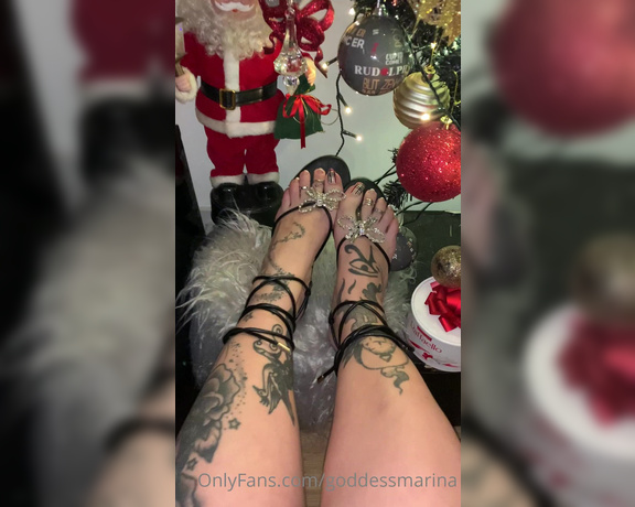 Latina Marina aka Latinamarina OnlyFans - Sexy sandals & Festive feet to enjoy