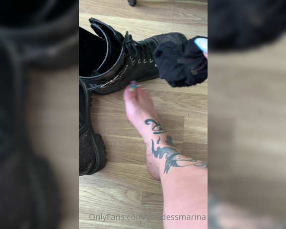 Latina Marina aka Latinamarina OnlyFans - Who loves smelly socks OMG these boot nylon socks wreak of my Goddess Aroma! They’re baked!!!!