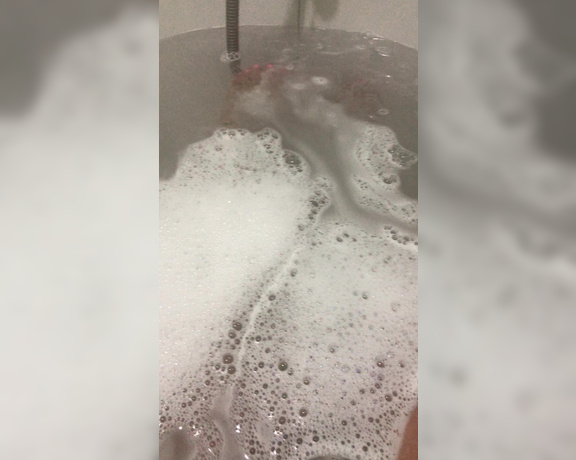 Latina Marina aka Latinamarina OnlyFans - Bath time