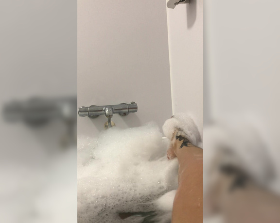 Latina Marina aka Latinamarina OnlyFans - Sorry for the lack of posts here’s a bath vid to make up for it enjoy