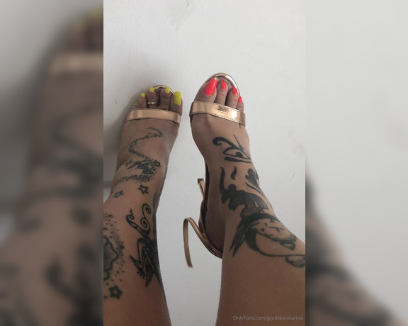 Latina Marina aka Latinamarina OnlyFans - Quick dangle