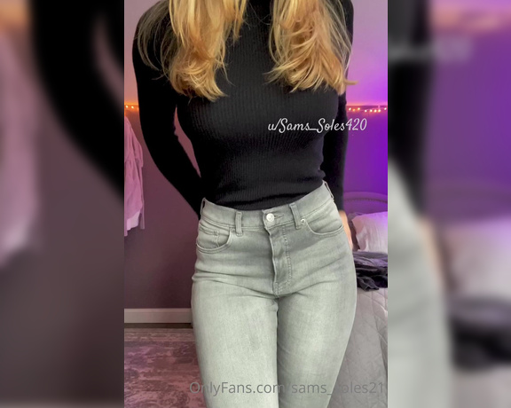 Sam Soles aka Sams_soles21 OnlyFans - For my Jean lovers… a vid of my outfit yesterday