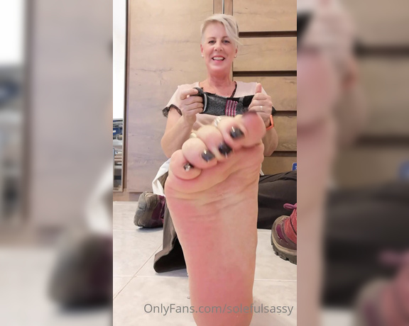 Solefulsassy aka Solefulsassy OnlyFans - Request for a sweaty feet vid!