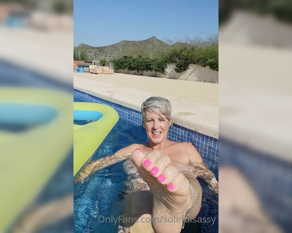 Solefulsassy aka Solefulsassy OnlyFans - Fancy a dip with