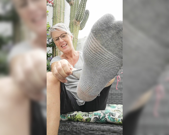 Solefulsassy aka Solefulsassy OnlyFans - Sweaty dirty sock removal after long walk with the dogs!be a good boy and clean them up for me!