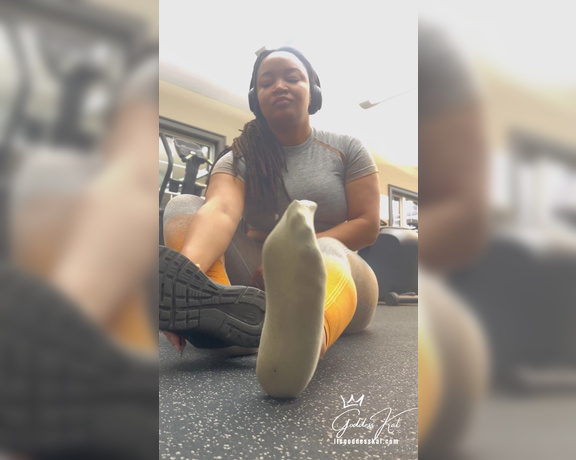 Goddess Kat aka Itsgoddesskat OnlyFans - Gym sock and shoe removal