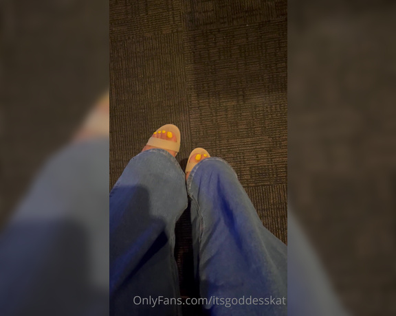 Goddess Kat aka Itsgoddesskat OnlyFans - Toes out rocking to the music waiting for my turn to sing karaoke