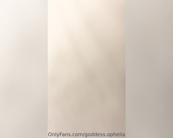 Goddess Ophelia aka Goddessophelia OnlyFans - I wish I could smother you with my stinky soles