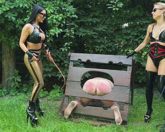 Lady Annabelle aka Ladyannabelle666 OnlyFans - We have bully our pitiful slave He got punched from us D Hes so weak Then he had the amazing oppo