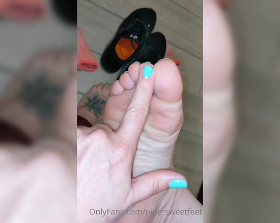 PiperSweetfeet aka Pipersweetfeet OnlyFans - Taking off my shoes for you after todays long day