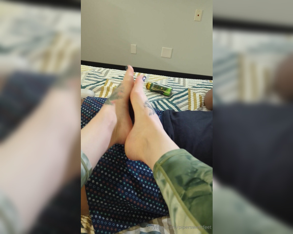 PiperSweetfeet aka Pipersweetfeet OnlyFans - A foot job from my POV It just doesnt hit the same (in my opinion) I hope you enjoy it anyway