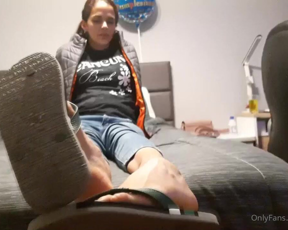 Queen Aleska Feet aka Aleskafeet OnlyFans - Dangling