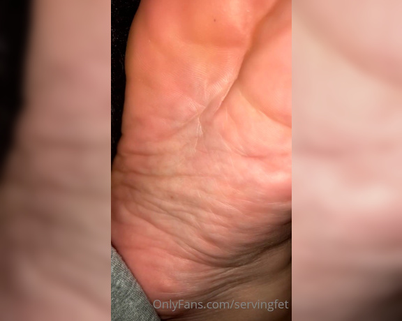 Servingbarefeet aka Servingfet OnlyFans - Working on something nastyyyyyy this weekend for now … Goodnight