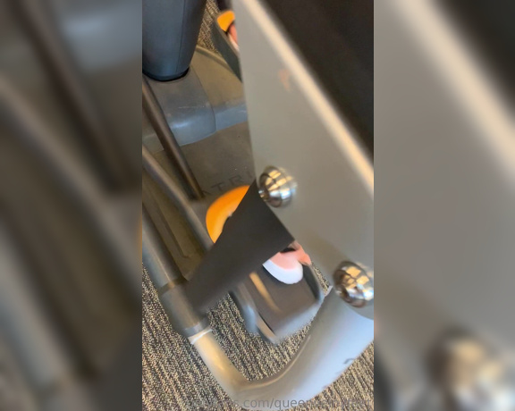 Tierra Doll aka Tierradoll OnlyFans - Just Warming up! #Elliptical #Ass