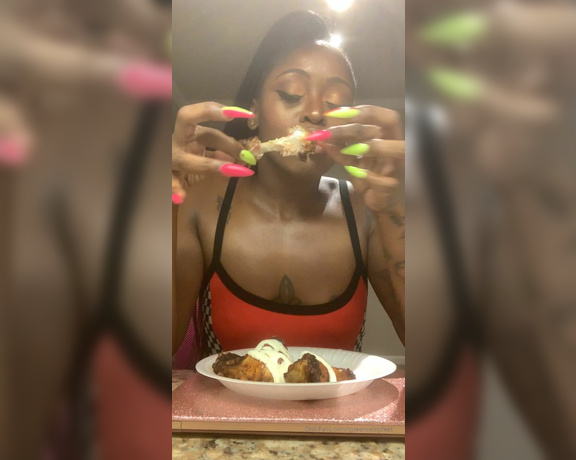 Tierra Doll aka Tierradoll OnlyFans - Eating wings