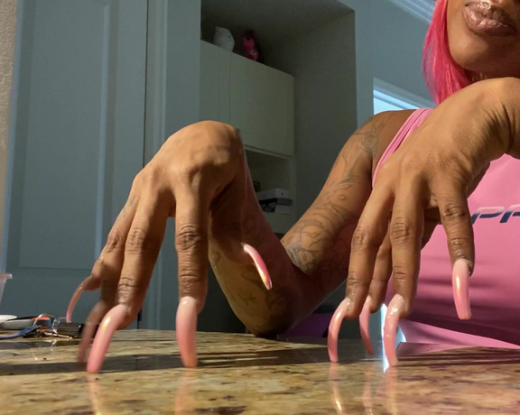 Tierra Doll aka Tierradoll OnlyFans - Nail tapping drives you crazy